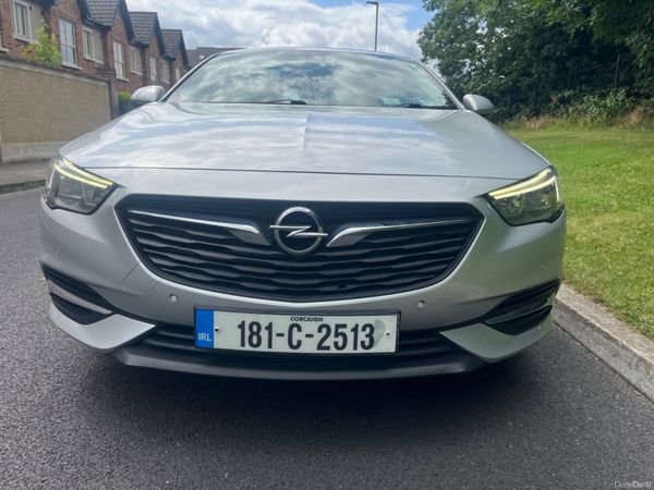 Opel Insignia 2018 ( NCT ..01/28) 359800321
