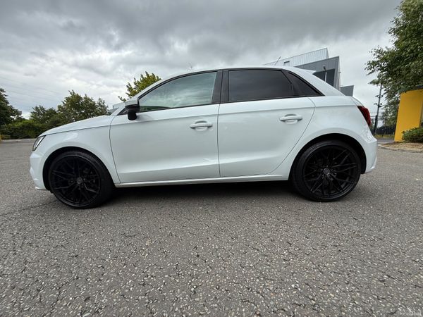 Audi A1 1.0 TFSI DSG High Spec 359806247