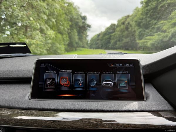 BMW X5 2016 Pearl White 359960397