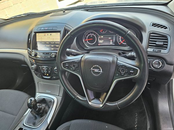 OPEL INSIGNIA 2.0 140 BHP // 11/25 NCT 360231017