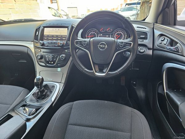 OPEL INSIGNIA 2.0 140 BHP // 11/25 NCT 360231023