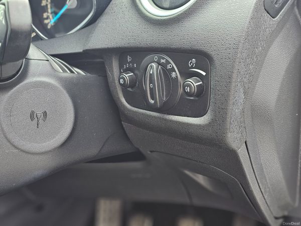 FORD FIESTA ZETEC S LINE // 06/26 NCT 360239487