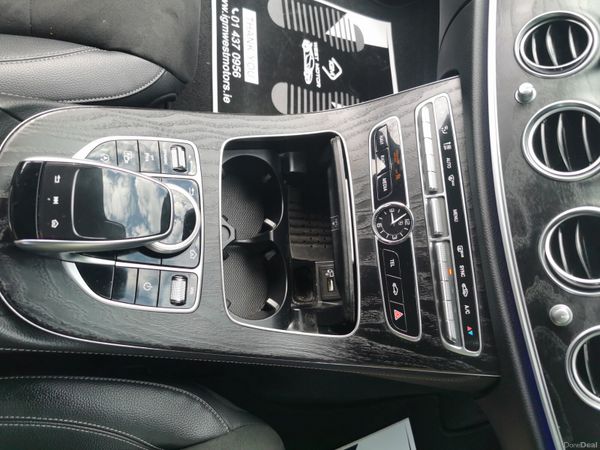 Mercedes-Benz E-Class 2020 360358681