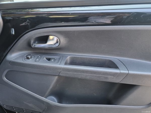 2014 Volkswagen up 1.0 L Automatic 360607305