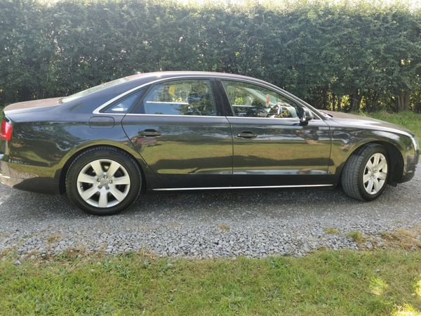 Audi A8 2011 3. 0 TDI AUTO LOW TAX 361092017