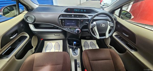 Toyota Aqua Push start Low Millage 361230217