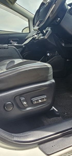 2015 Toyota Prius Alpha(TOP SPEC) 6 MONTH WARRANTY 361796057