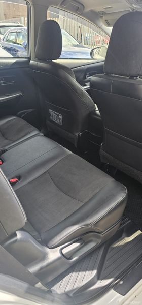 2015 Toyota Prius Alpha(TOP SPEC) 6 MONTH WARRANTY 361796065