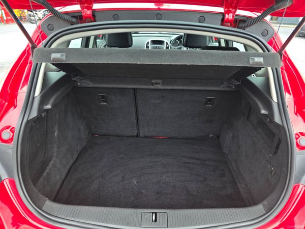 Vauxhall Astra 2015 362474871