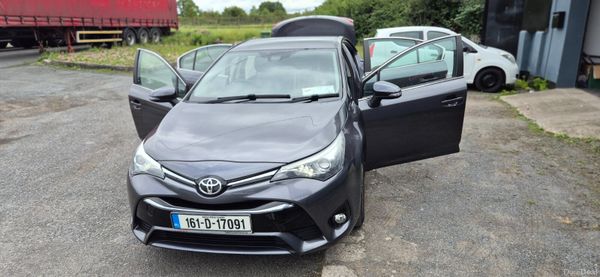 Toyota Avensis 2016 362702971