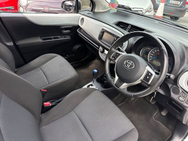 Yaris Auto hybrid Very Low KMS Irish Car 362712241