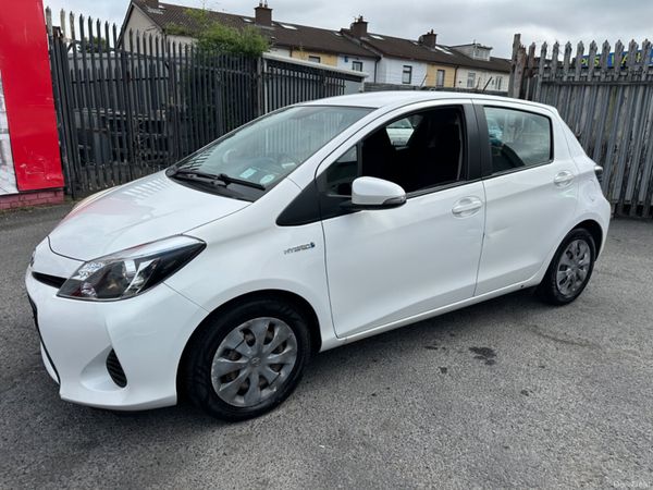 Yaris Auto hybrid Very Low KMS Irish Car 362712213