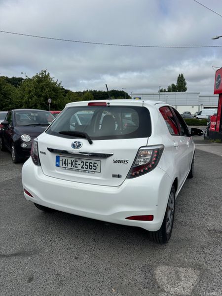 Yaris Auto hybrid Very Low KMS Irish Car 362712227