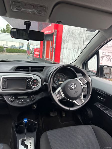 Yaris Auto hybrid Very Low KMS Irish Car 362712228
