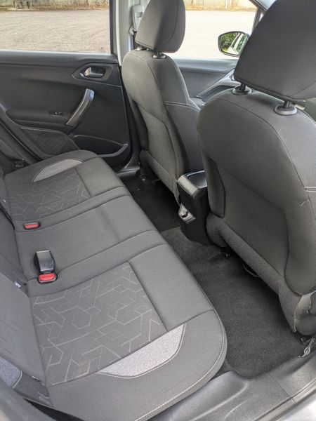 Peugeot 2008 1.6 BlueHDi 75bhp Active 363608230