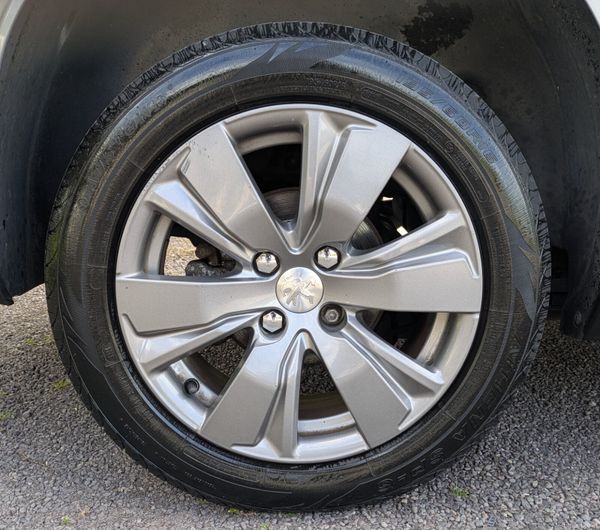 Peugeot 2008 1.6 BlueHDi 75bhp Active 363608233