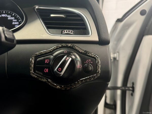 2015 Audi A4- S Line-Estate-Automatic 363700282