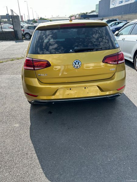 Volkswagen Golf 364347125