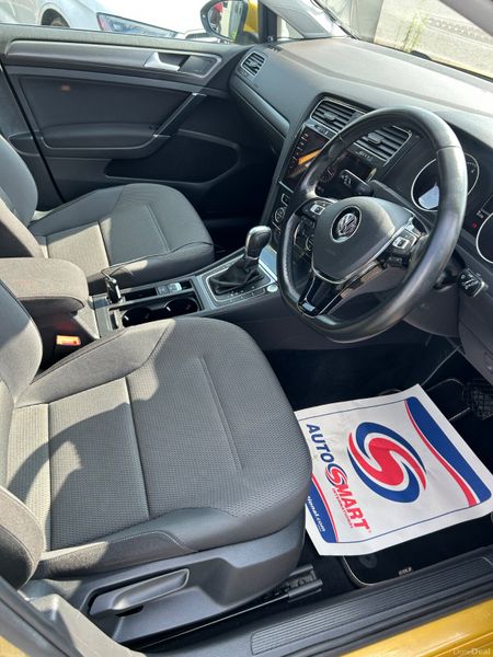 Volkswagen Golf 364347129