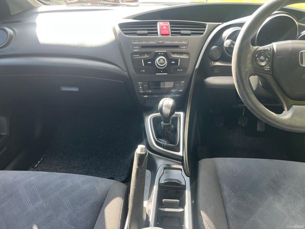 Honda Civic 2013  (NCT05/26 , TAX 06/26) 364394273