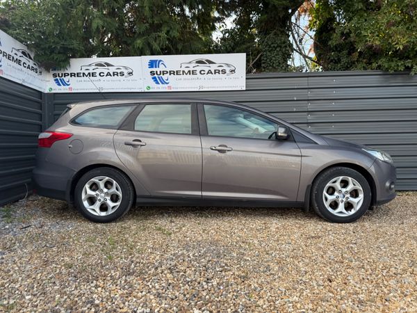 Ford Focus 2012 364614819
