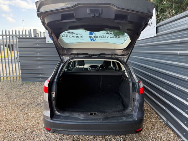 Ford Focus 2012 364614834