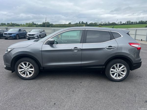 2015 (152) Nissan Qashqai Acenta Premium 1.5 DCI 364752277