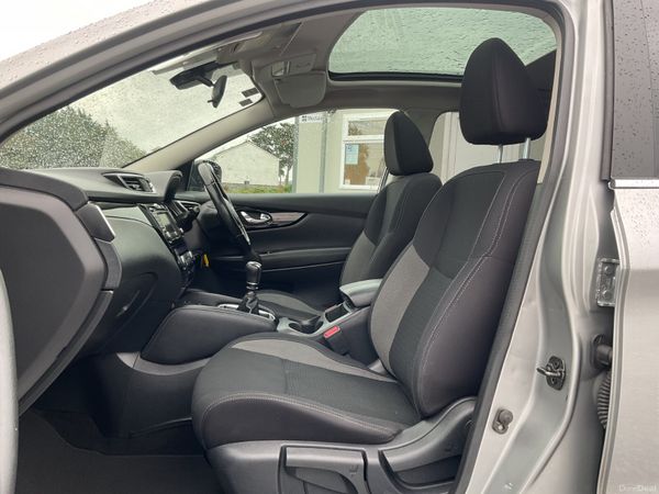 NISSAN QASHQAI 1.3 PETROL PANORAMIC ROOF SAT NAV 364816351