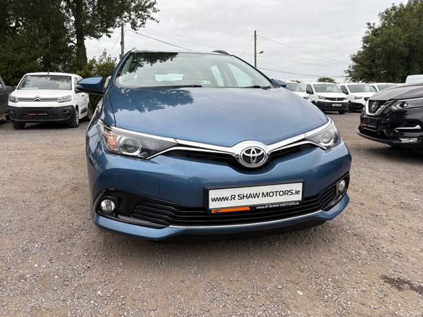 Toyota Auris 365113299