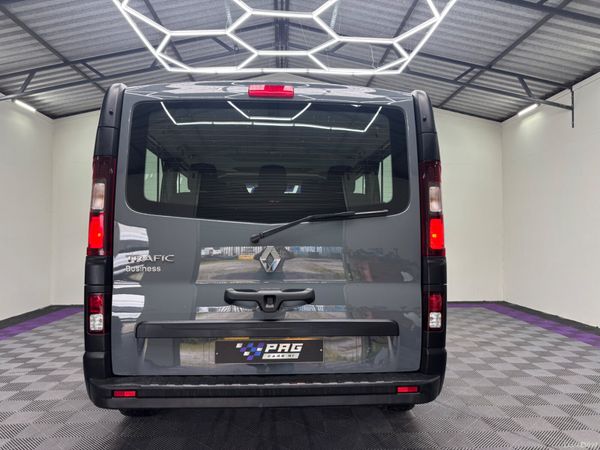 2023 RENAULT TRAFIC LWB 9 SEATER 2.0 365251175