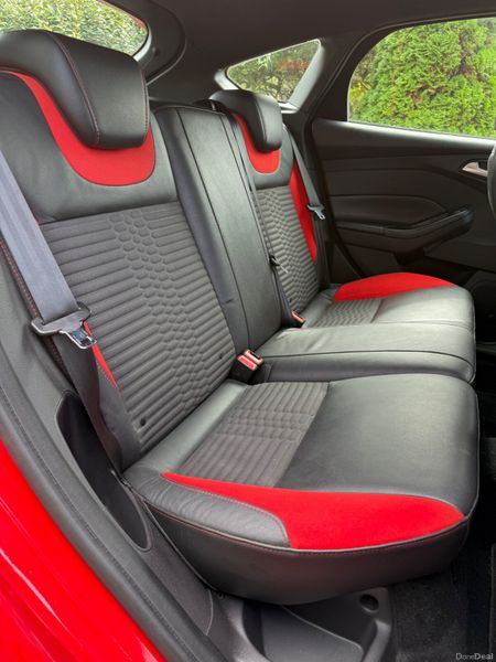 Immaculate 131 Ford Focus ST! 365359019