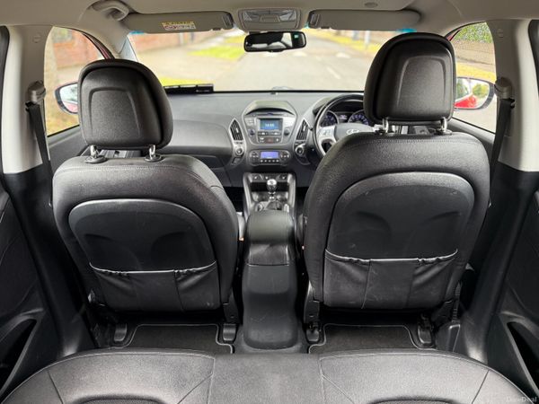 Stunning Executive Hyundai ix35 low Km 365362237