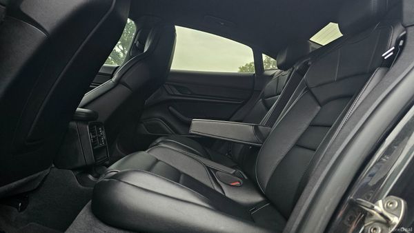 // Deposit Taken// 365793613