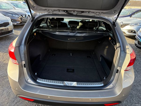 Hyundai i40 365814293