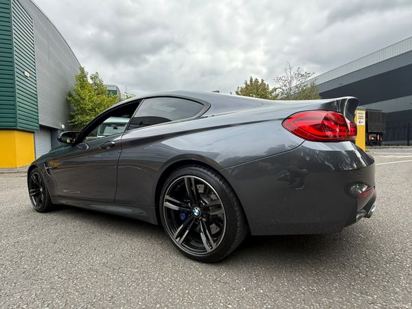 Bmw M4 Coupe 3.0 DCT Shadow Edition 366277630