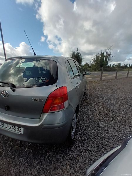 Toyota Yaris 2009 366671148