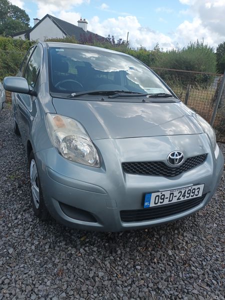 Toyota Yaris 2009 366671105