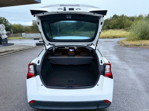 TOYOTA PRIUS 2020 1.8L PETROL HYBRID AUTOMATIC 366602051