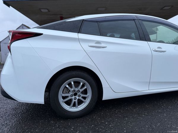 TOYOTA PRIUS 2020 1.8L PETROL HYBRID AUTOMATIC 366602036