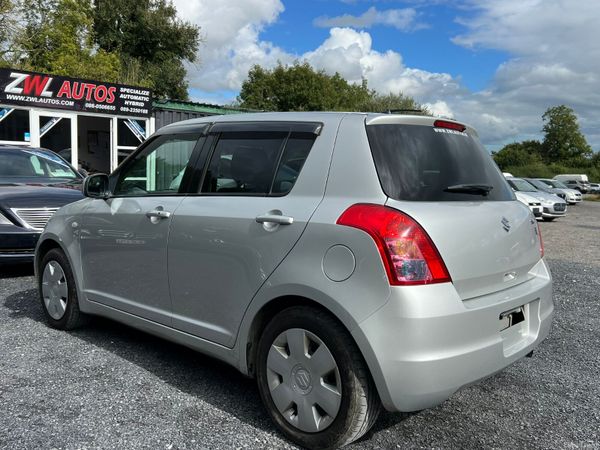 2010 Suzuki Swift With Reverse  Camera 366848205