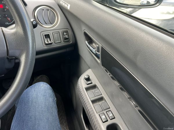 2010 Suzuki Swift With Reverse  Camera 366848209