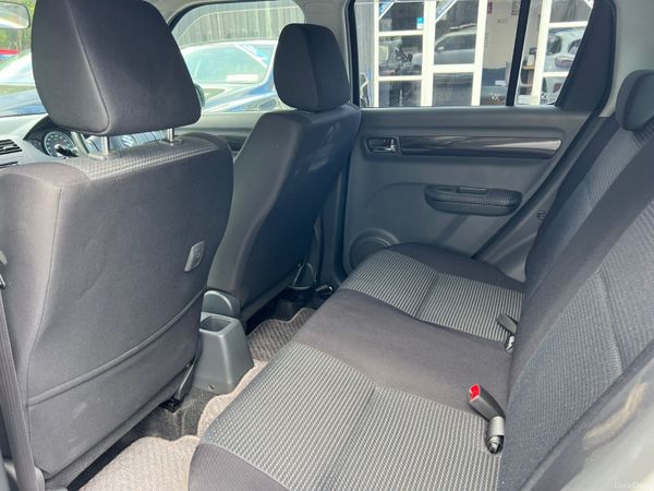 2010 Suzuki Swift With Reverse  Camera 366848211