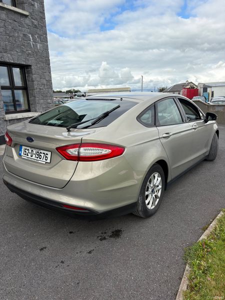Ford Mondeo 2015 366880256