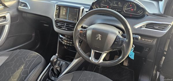 2018 Peugeot 2008 (LOW MILAGE) 366810175