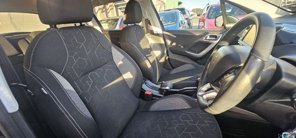 2018 Peugeot 2008 (LOW MILAGE) 366810187