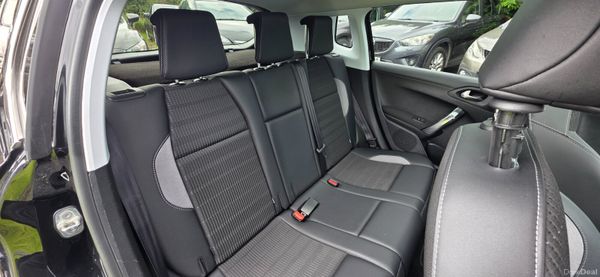 Peugeot 2008 Automatic 366960819