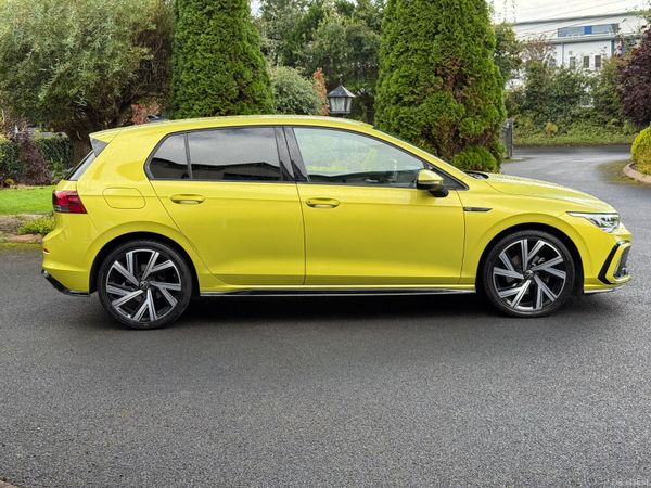 Immaculate 221 Volkswagen Golf R-Line! 367085279