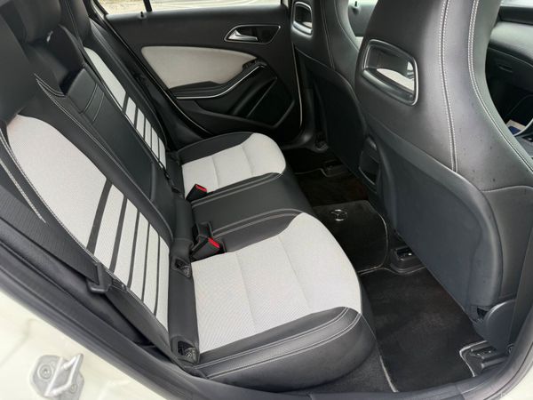 MERCEDES A180 2014 AUTOMATIC 367377801