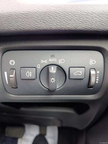 Volvo V40  2014 automatic 367765439