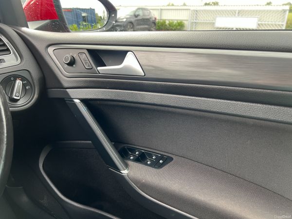 2018 Volkswagen Golf  SE Nav 1.6 TDI BMT 367773379